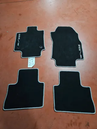 ALFOMBRILLAS TOYOTA RAV4 HYBRID 2018-2025 ORIGINAL