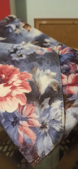 Bolso de mano floral pequeño
