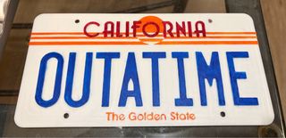 Matrícula 3D OUTATIME Regreso al Futuro