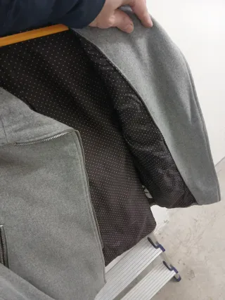 Chaqueta gris Bershka talla S mujer