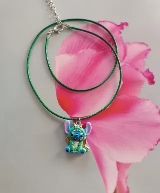 Collar Stitch hecho a mano