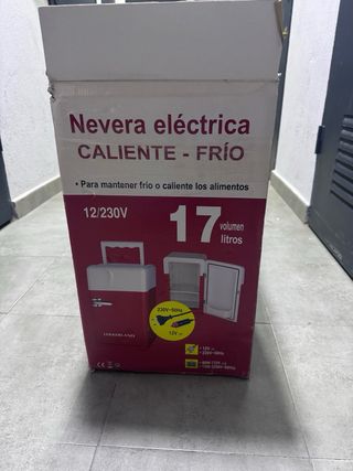 Nevera Eléctrica 17L Frío/Caliente 12/230V NUEVA