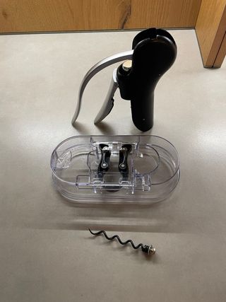 Apribottiglie vino elegante.