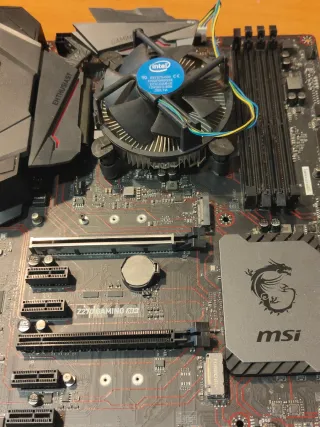 Placa base MSI Z270 GAMING M3 y procesador i5 7600