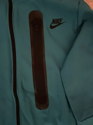Chaqueta Cortavientos Nike Tech Azul Turquesa