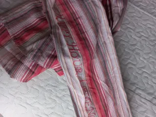 Camisa Rayas Flores Bordadas