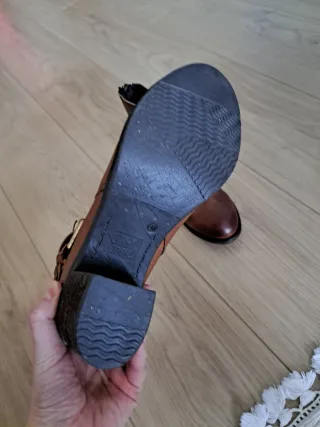 Botines piel marrones talla 38