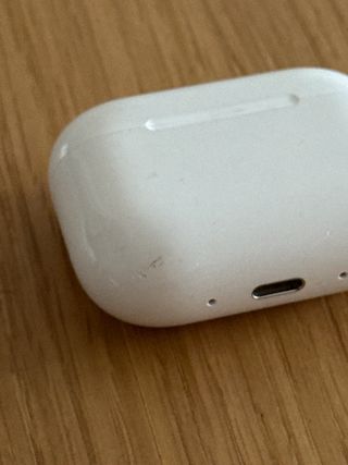 Airpods Pro 3 (no funciona el estuche de carga)