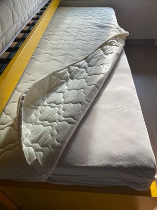 vendesi due letti singoli a scomparsa