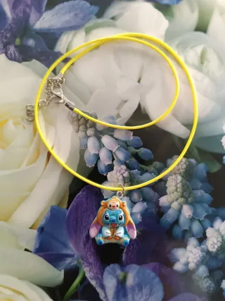 Collar Stitch hecho a mano