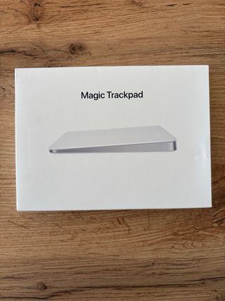 Apple Magic Trackpad 3 + soporte ergonómico