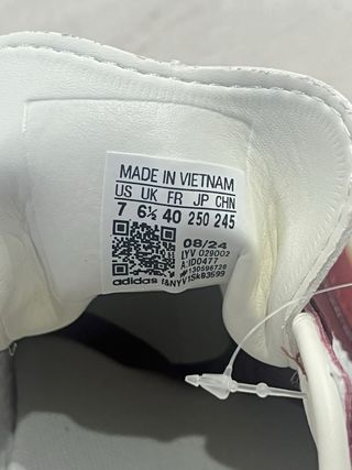 Zapatillas Adidas Samba rojo burdeos y Blancas