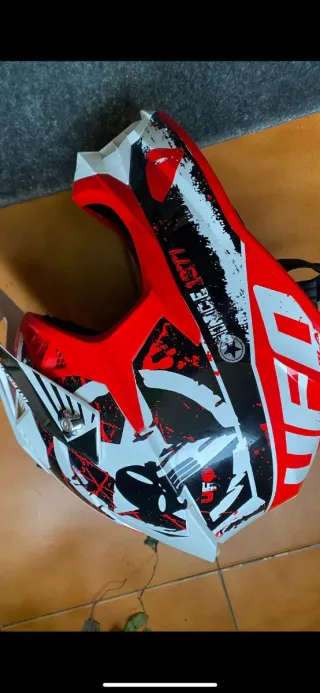 Casco Motocross Blanco y Rojo