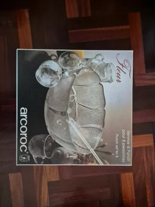 Ponche con vasos Arcoroc Fleur