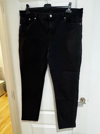 Pantalón pitillo negro Unit - Talla 50