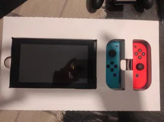 Nintendo Switch Roja y Azul
