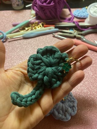 Portachiavi quadrifoglio uncinetto