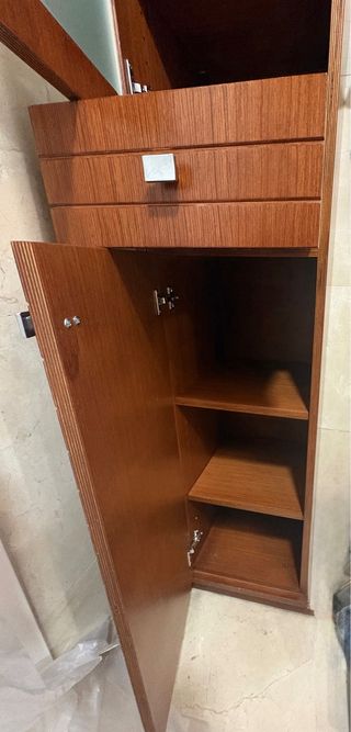 Mobile colonna bagno in legno e vetro in legno massello