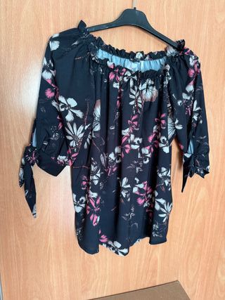 Blusa mujer floral hombros descubiertos