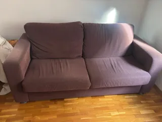 Sofá de tela marrón/morado