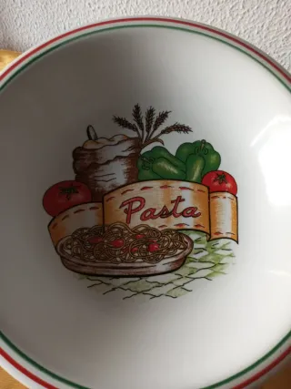 Fuente decorada para pasta