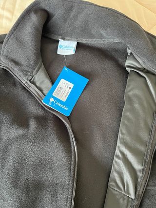 Forro Polar Columbia Talla L Negro, sin estrenar.