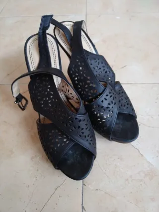Sandalias Fosco Tacón Aguja Mujer Negras.