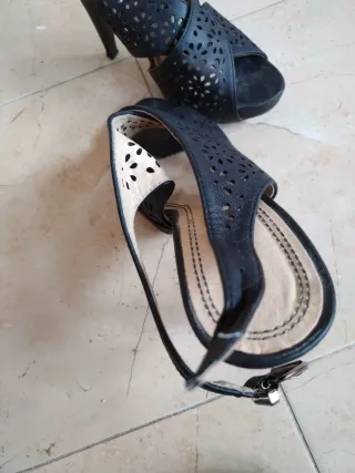 Sandalias Fosco Tacón Aguja Mujer Negras.