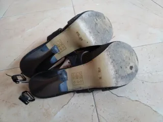 Sandalias Fosco Tacón Aguja Mujer Negras.