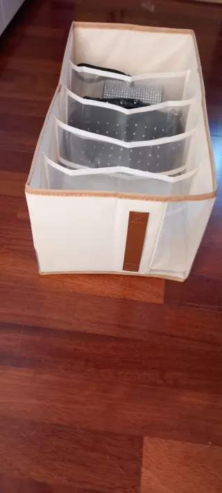 Organizzatore beige e nero in tessuto