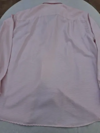 Camisa de hombre T 5. Medidas en descripción
