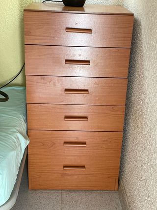 Sinfonier de madera marrón