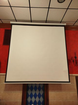 Proyector Sony 2700 Lúmenes VPL-CX100