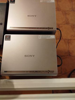 Proyector Sony 2700 Lúmenes VPL-CX100