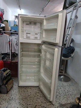 Nevera Sharp con garantía y transporte