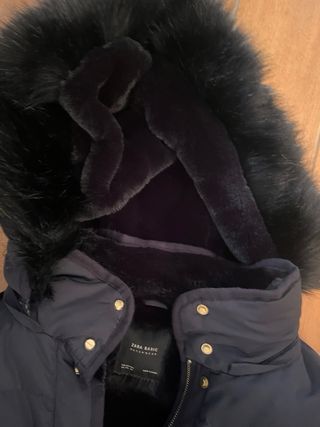 Plumífero ZARA 3/4 Mujer Azul Oscuro ( parece negr