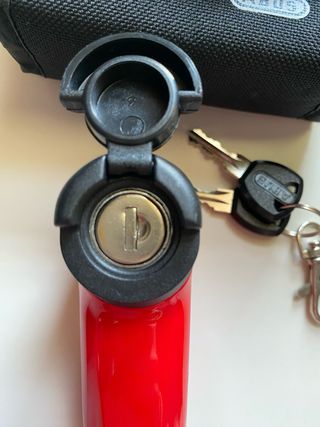 Candado de disco ABUS rojo con funda y llaves