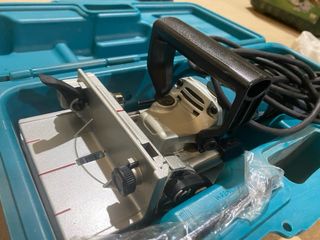 Engalletadora de carpintería Makita