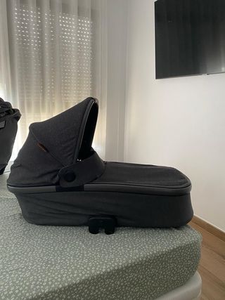 Capazo y Silla Bebé Confort, carrito bebé