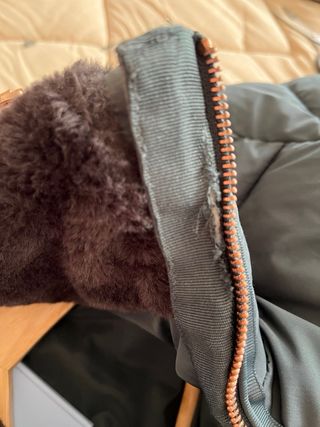 Cazadora Easy Wear verde oliva.