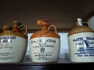 Botella de cerámica whisky (vacías)