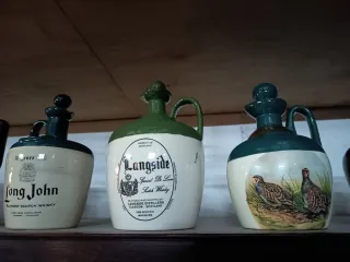 Botella de cerámica whisky (vacías)