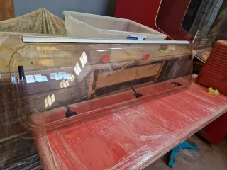 Ventana caravana con apertura Hay 2 medidas 128x38