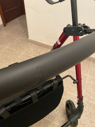 Andador para adultos plegable con cesta y frenos