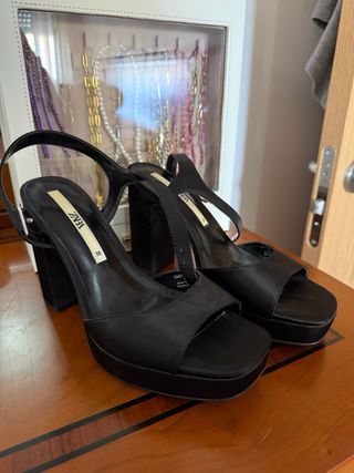 Sandalias Zara Tacón Plataforma Satén