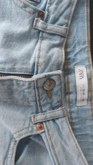 Shorts vaqueros ZARA Talla 13-14. 164cm.