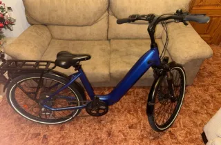 Bicicleta Eléctrica Azul Casi Nueva