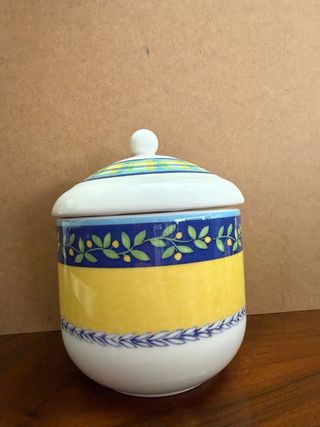 Tarro de cerámica Vista Alegre disponibles 8 unida