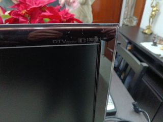 Monitor TV Samsung Nero/rosso