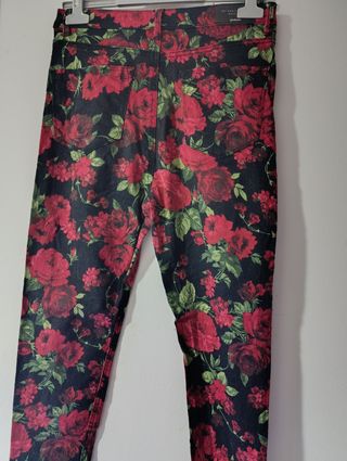 Pantalón de vestir estampado floral